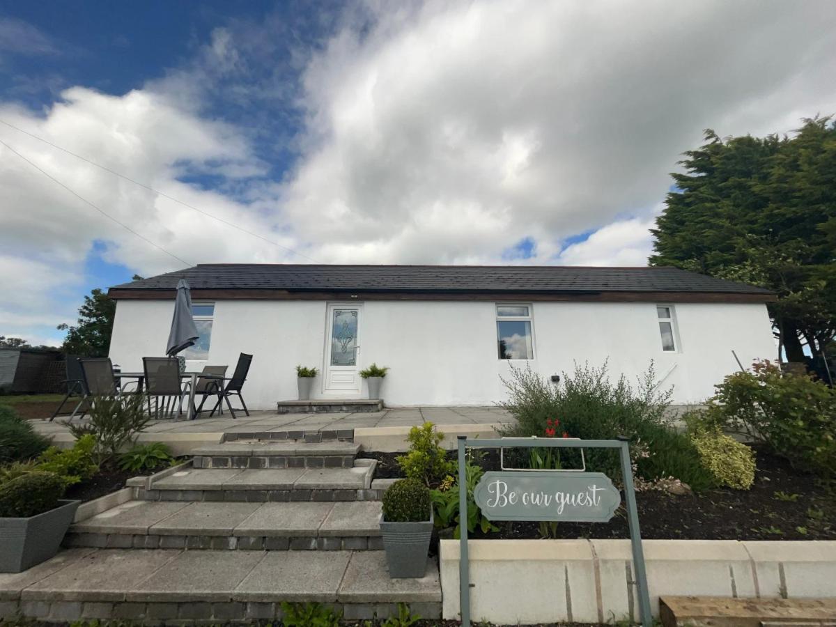 Unique Countryside Stay Dundrod Exterior foto