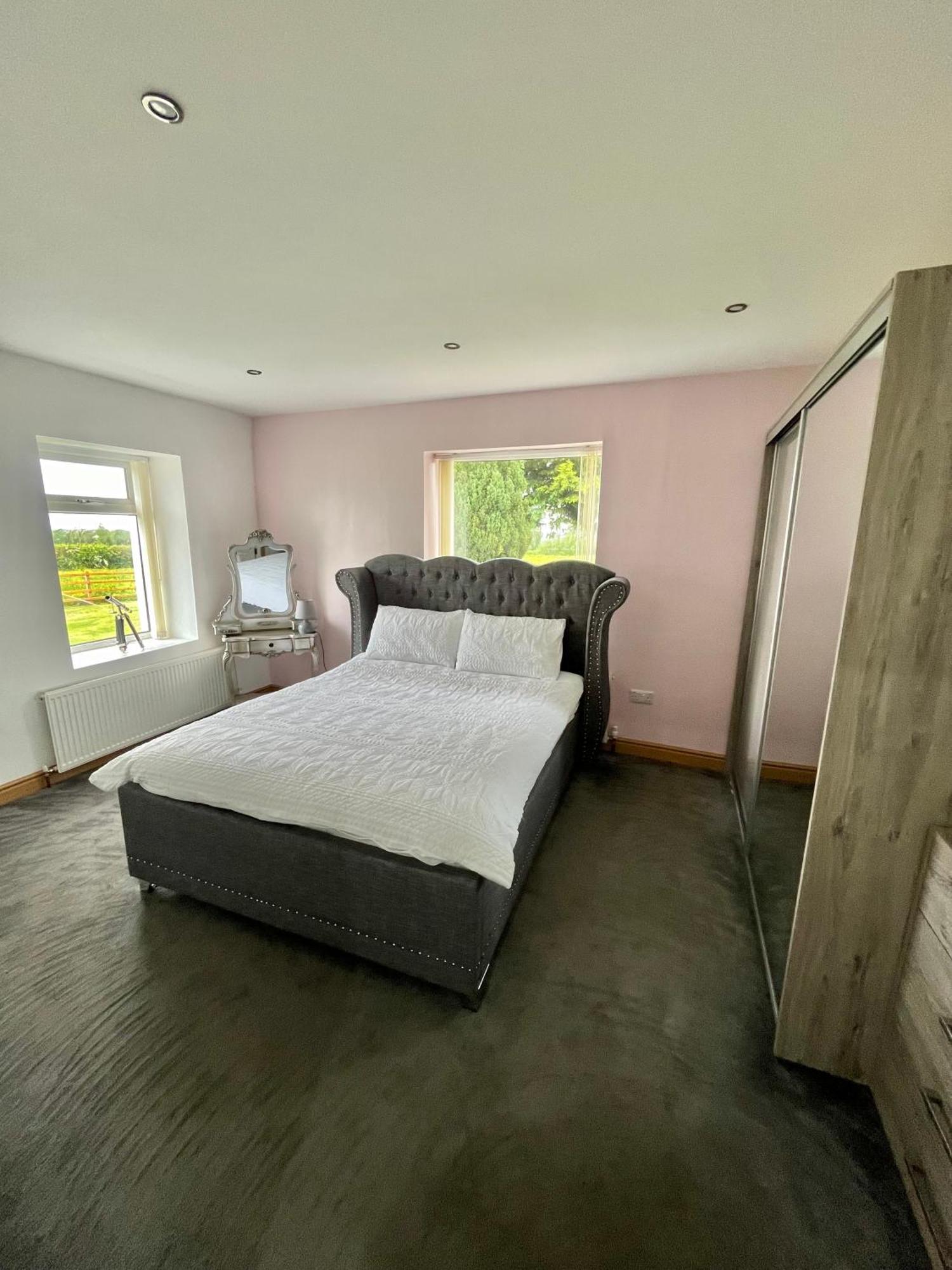 Unique Countryside Stay Dundrod Exterior foto