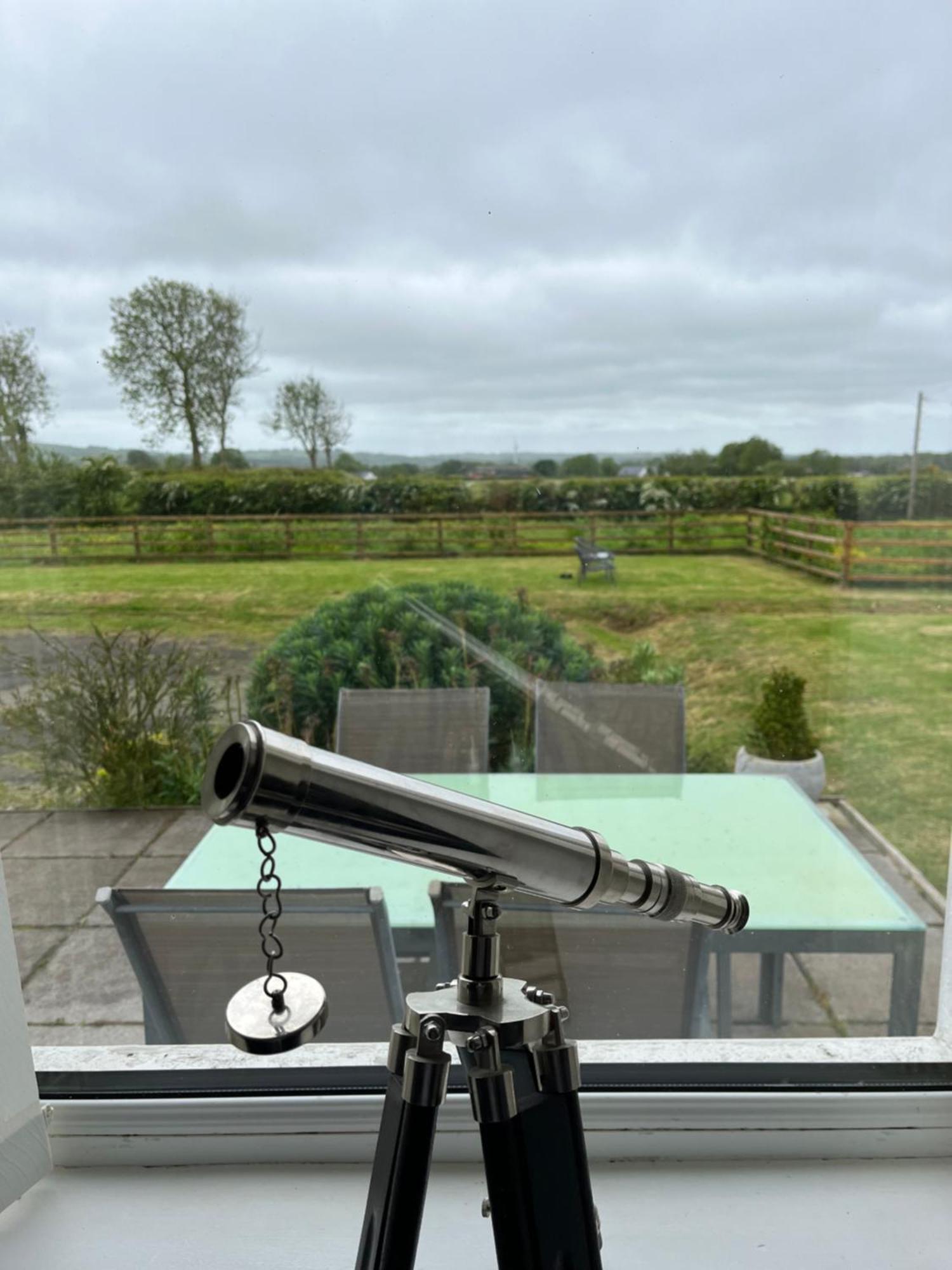 Unique Countryside Stay Dundrod Exterior foto